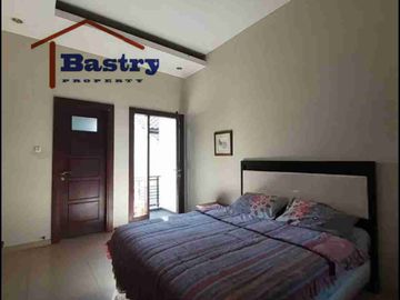 Rumah Griya Shanta Belakang HokBen Suhat
