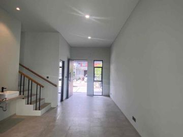 Rumah di Perum Alam Sutera, jl Sutera Gardenia Serpong Utara, Tangerang Selatan