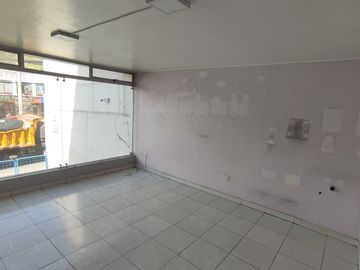 Edificio de 800 m² en Alquiler en Pomasqui
