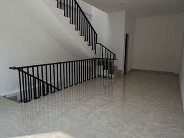 Dijual Ruko 3 Lantai di West Village, BSD By Rumah Chinida (Dw)