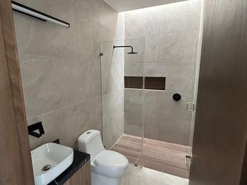CASA NUEVA EN VENTA EN VALLES DEL MOLINO B DE LEÒN GTO