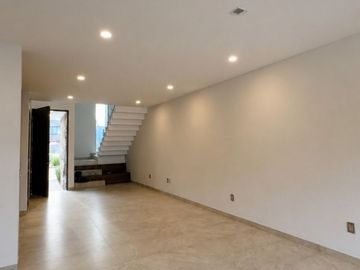CASA NUEVA EN VENTA EN VALLES DEL MOLINO B DE LEÒN GTO