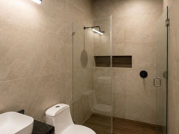 CASA NUEVA EN VENTA EN VALLES DEL MOLINO B DE LEÒN GTO