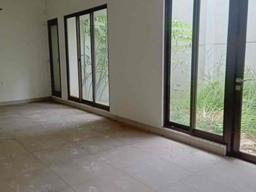 DISEWAKAN RUMAH MODERN MURAH BTARI SUMMARECON BANDUNG