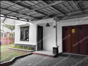 Disewakan Antapani u/ Rumah tinggal nyaman, aman dan asri posisi hoek
