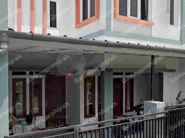 Di sewakan Antapani 3 lantai siap huni