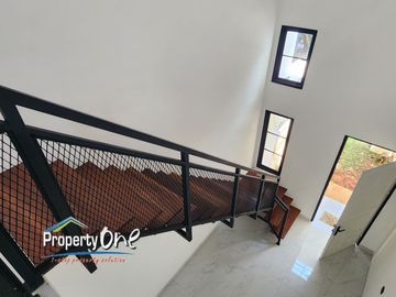 Jual Rumah 2 Lantai Siap Huni di Delatinos BSD Dekat Akses Tol dan KRL Rawa Buntu