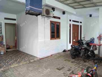 Rumah 1 lantai full Dak dan Bata Merah di Ciracas Jakarta Timur