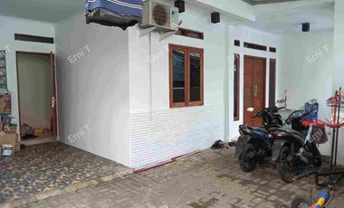 Rumah 1 lantai full Dak dan Bata Merah di Ciracas Jakarta Timur