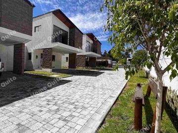 CASA EN VENTA A ESTRENAR EN EL RANCHO SANGOLQUI