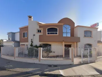 HERMOSA CASA DE LUJO A  LA VENTA