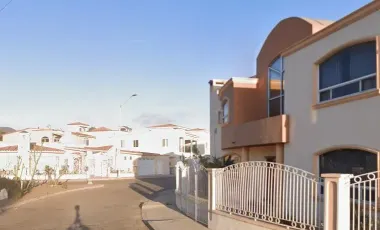 HERMOSA CASA DE LUJO A  LA VENTA