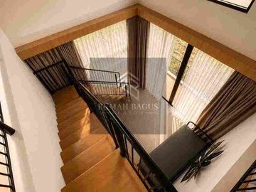 Dijual  Villa Terbaik Siap Huni di Sersan Bajuri Setiabudi Lembang Bandung