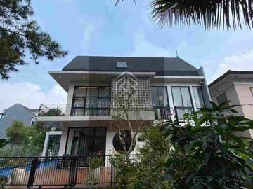 Dijual  Villa Terbaik Siap Huni di Sersan Bajuri Setiabudi Lembang Bandung