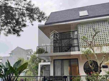 Dijual  Villa Terbaik Siap Huni di Sersan Bajuri Setiabudi Lembang Bandung