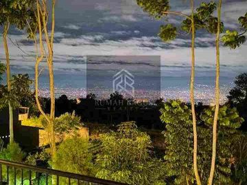 Dijual  Villa Terbaik Siap Huni di Sersan Bajuri Setiabudi Lembang Bandung