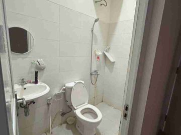 RUMAH CANTIK DALAM LINGKUNGAN CLUSTER DEKAT UPTOWN MALL