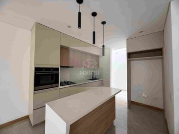 Casa Unifamiliar en Urbanización abierta para estrenar