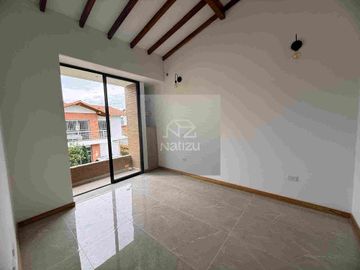 Casa Unifamiliar en Urbanización abierta para estrenar