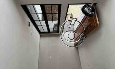 Rumah Baru Mezanine dekat Bubulak di Sindangbarang Kota Bogor