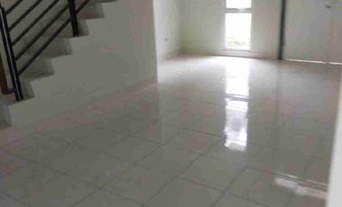 Disewakan rumah dekat mall di cluster bluebell summarecon bekasi