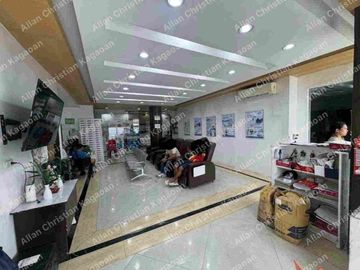Commercial building along V. Luna in Diliman Quezon City For Sale