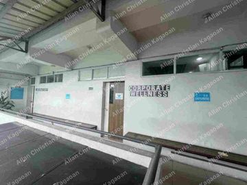 Commercial building along V. Luna in Diliman Quezon City For Sale