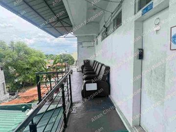 Commercial building along V. Luna in Diliman Quezon City For Sale