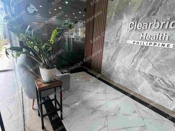 Commercial building along V. Luna in Diliman Quezon City For Sale