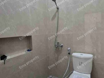 Dijual rumah renov siap huni di Green Semanggi Residence