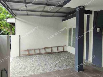 Dijual rumah renov siap huni di Green Semanggi Residence
