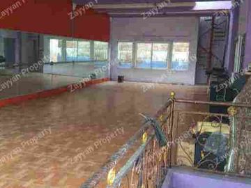 Ex Rumah Usaha Gym Gunungsari Surabaya