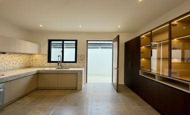 BF Parañaque Brand New 5BR House for Sale | Sinagtala Village