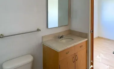 Casa en RENTA en Fracc. Cerrado Zona Cholula UDLA entre Recta y Camino Real