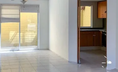 Casa en RENTA en Fracc. Cerrado Zona Cholula UDLA entre Recta y Camino Real