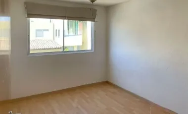 Casa en RENTA en Fracc. Cerrado Zona Cholula UDLA entre Recta y Camino Real