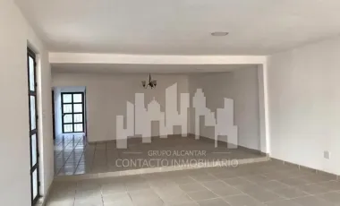 CASA EN JUANACATLAN