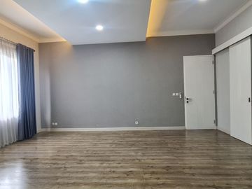 RUMAH MEWAH BANGUNAN MANDIRI, PRIVATE POOL BSD ELECTRIC GATE GARAGE