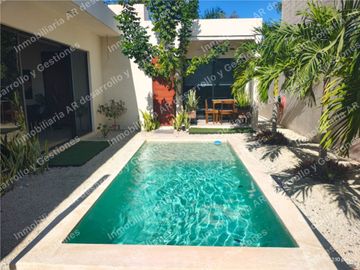 Casa 2 Niveles en Privada, Cholul al Norte de Merida, Yuc.