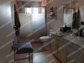 Hermoso y amplio departamento en Acapatzingo con bonita vista. C=203M2