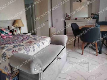 Hermoso y amplio departamento en Acapatzingo con bonita vista. C=203M2