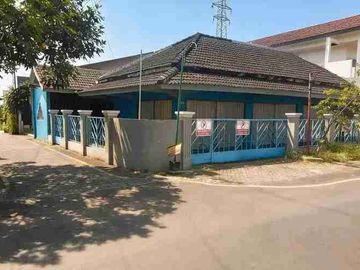 DIJUAL TEMPAT USAHA, TOKO, RUMAH DI JALAN RAYA DI BANYUMANIK SEMARANG