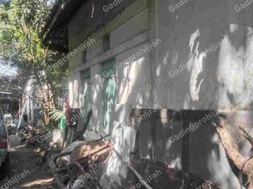 DiJual Tanah BONUS Rumah di Kawasan ELIT Area Gatot Subroto Dan Laswi