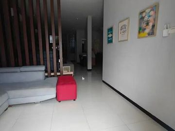 Rumah Second Sukolilo Dian Regency Dekat Pakuwon City, Dekat ITS