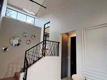 Rumah semi furnish di sentul cantik harga di bawah pasaran