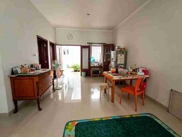 Rumah Siap Huni Cinere Estate Depok 2 Lantai LT 130 LB 160 SHM