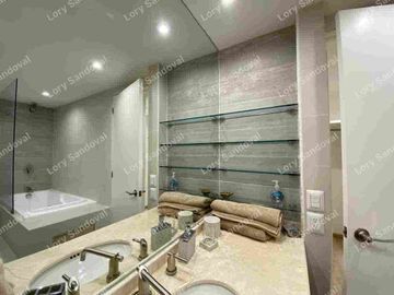 HERMOSO DEPARTAMENRO EN RENTA AMUEBLADO CON TERRAZA PRIVADA Y GYM