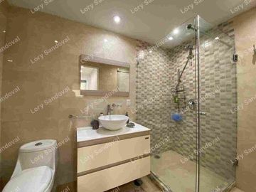 HERMOSO DEPARTAMENRO EN RENTA AMUEBLADO CON TERRAZA PRIVADA Y GYM