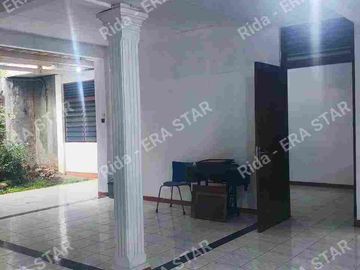 Disewakan Rumah Bagus Luas Di Rawamangun