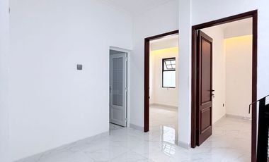 DIJUAL RUMAH BARU TEBET UTARA, JAKARTA SELATAN